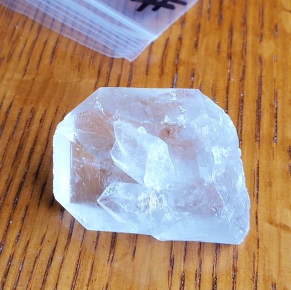 #2 Quartz Crystal - Picture 4 of 8